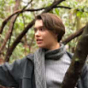 Meet your Posher, Phoebe